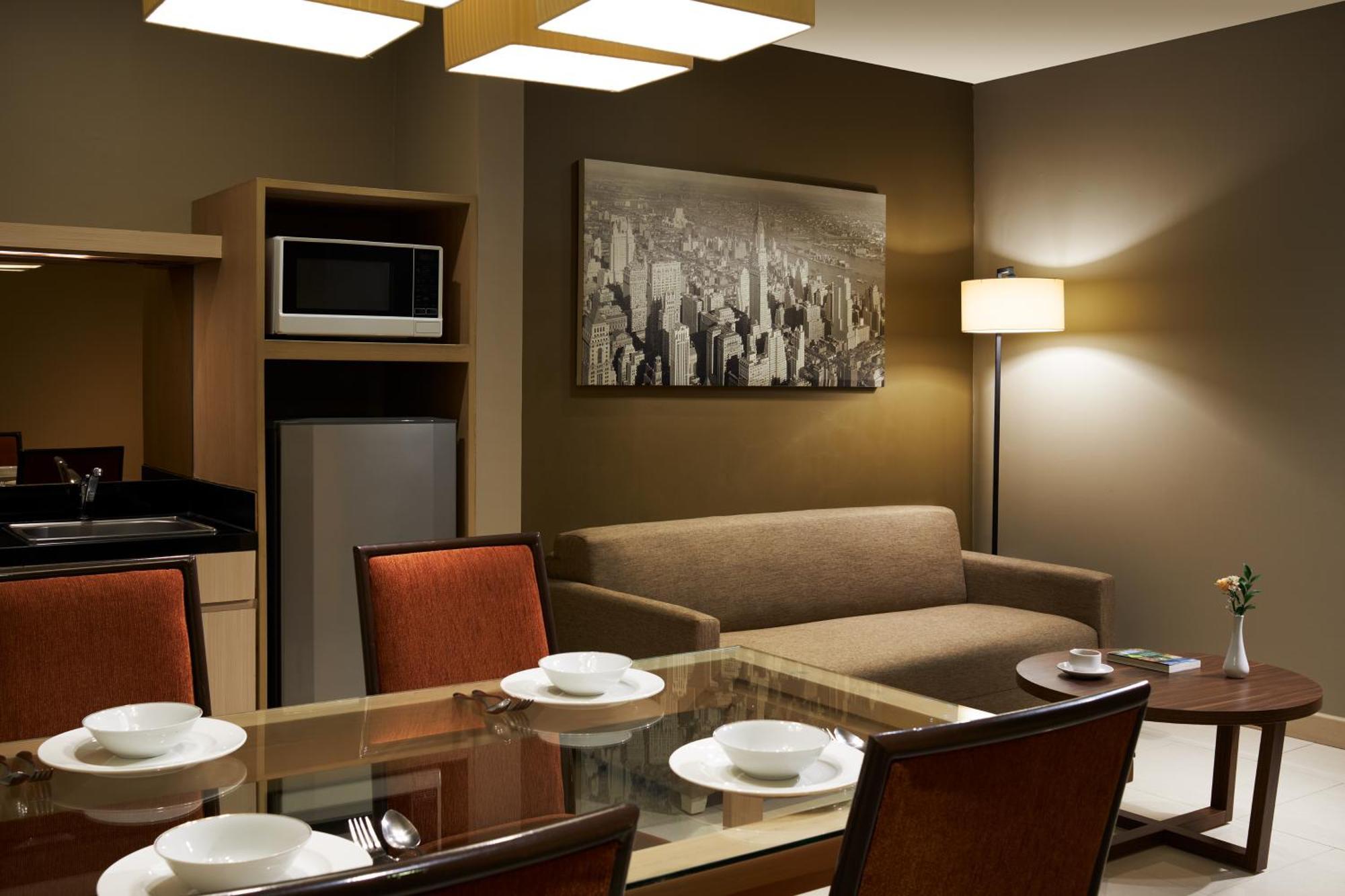 El Hotel Cakarta Dış mekan fotoğraf