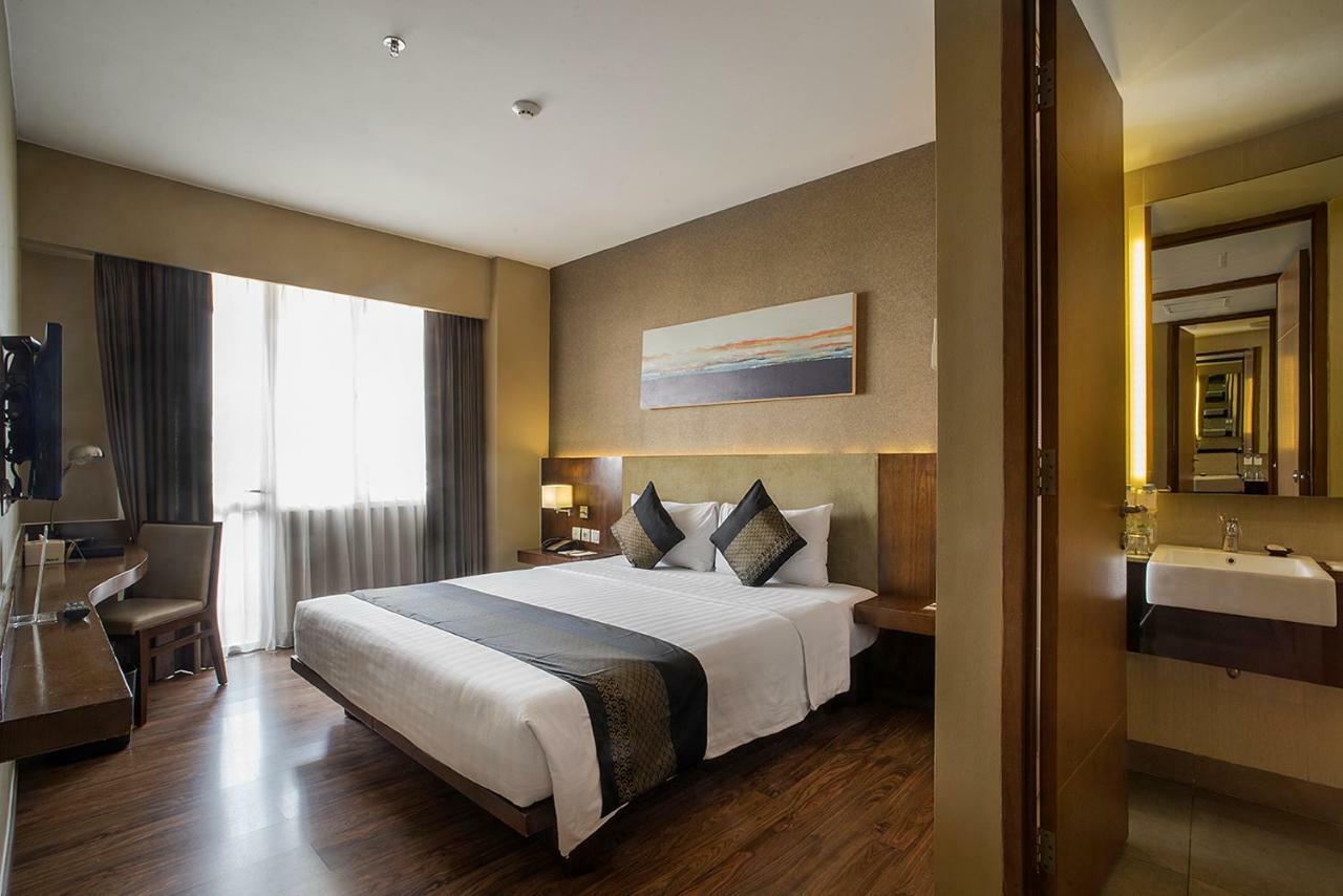 El Hotel Cakarta Dış mekan fotoğraf