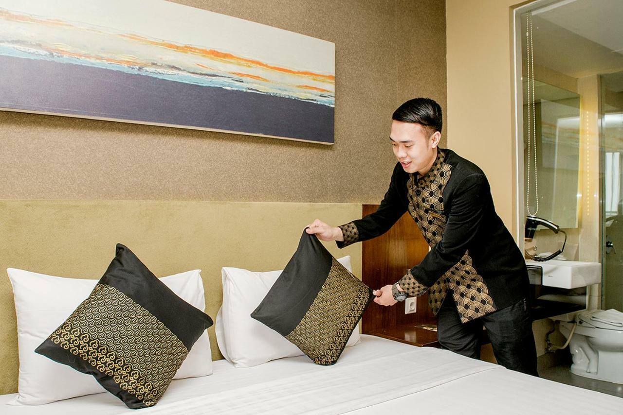 El Hotel Cakarta Dış mekan fotoğraf